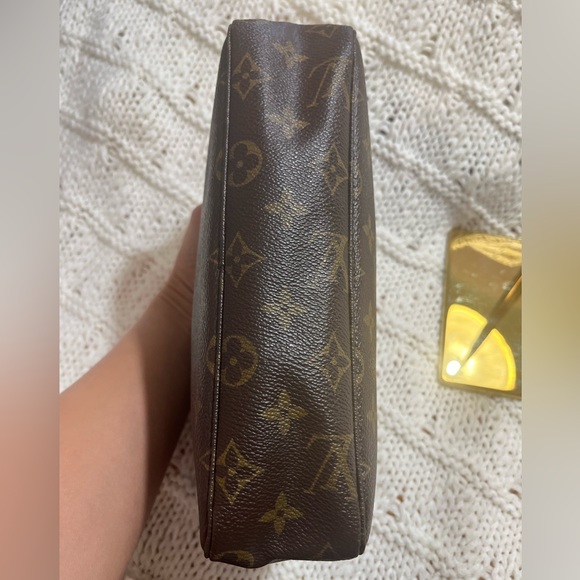 Louis Vuitton Trousse Monogram Bag - Picture 4 of 12